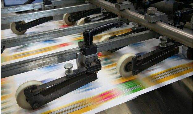 如何提高铝箔、玻璃纸和聚乙烯等承印材料的印刷适性？